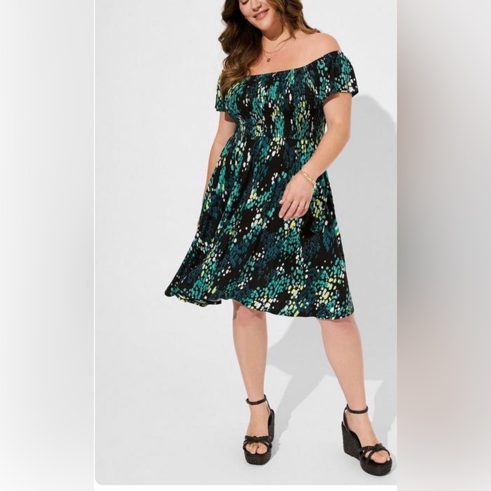Torrid Mini Super Soft Off-Shoulder Dress Size 4X